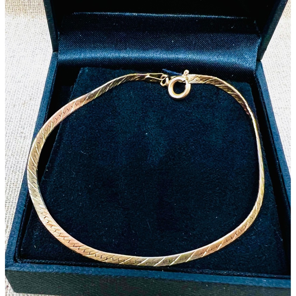 14K Yellow Gold Tri-Color Made in Italy Diamond Cut Herringbone Chain Bracelet